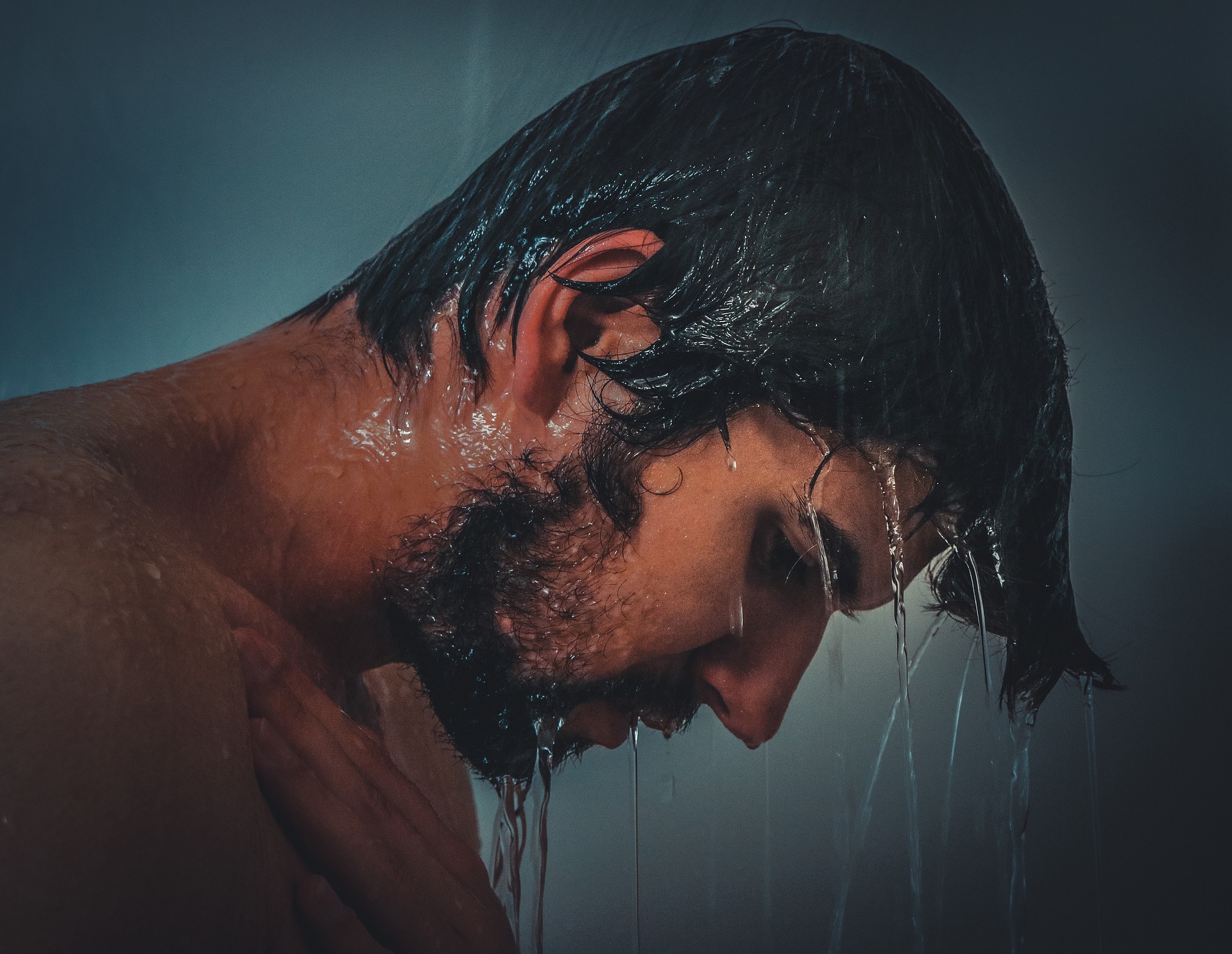 Was tun, wenn man Wasser im Ohr hat? | Ratundwissen.de